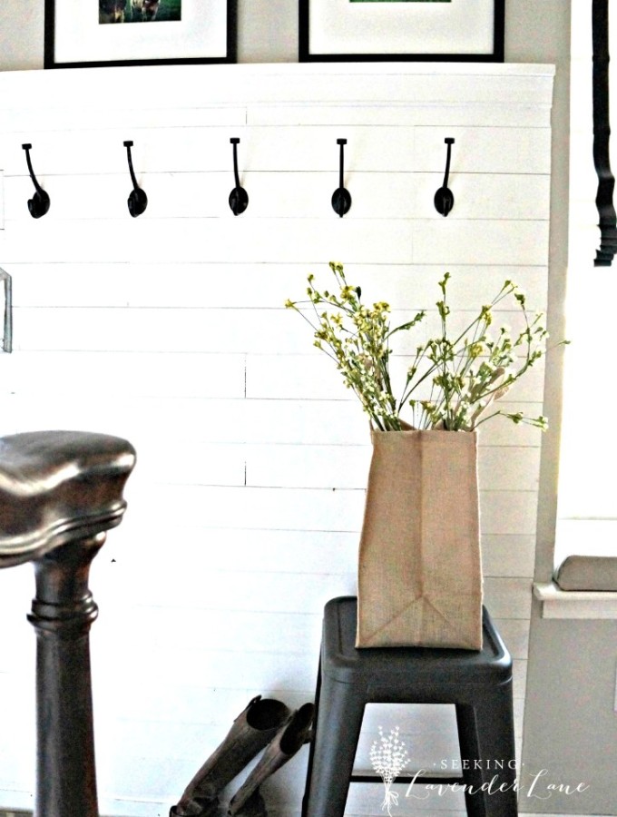 How to achieve modern farmhouse style, as featured at DIY Like a Boss!