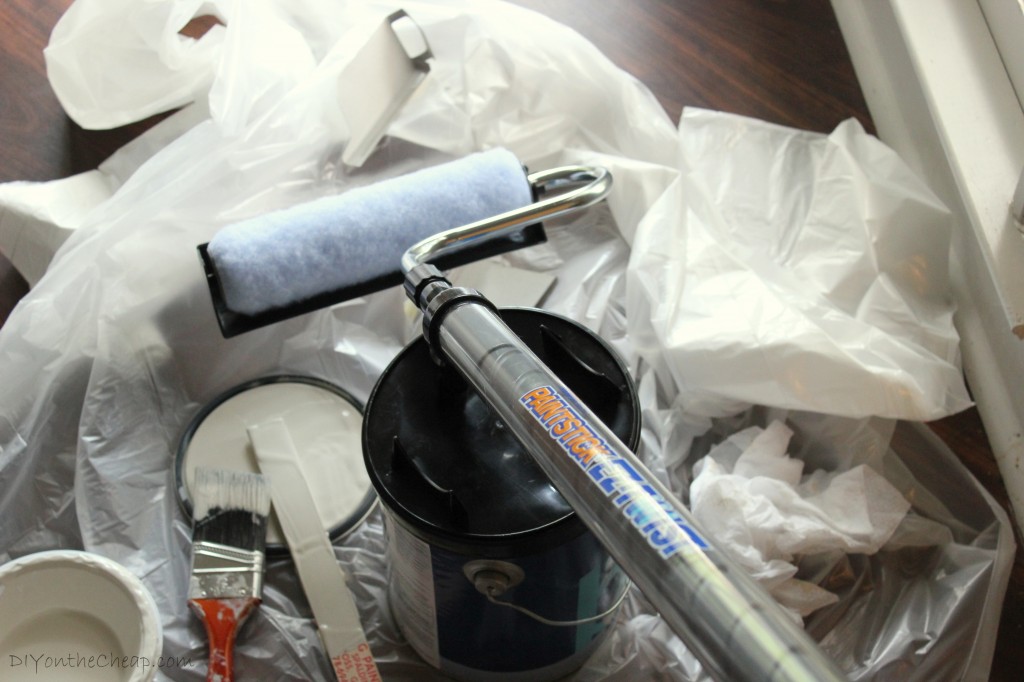 Painting the Living Room + HomeRight PaintStick EZTwist Erin Spain