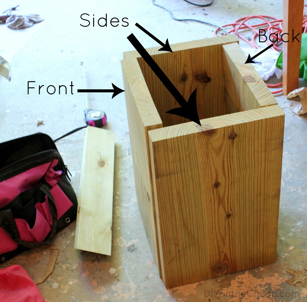 How to Build a Wood Planter {Tutorial} Erin Spain