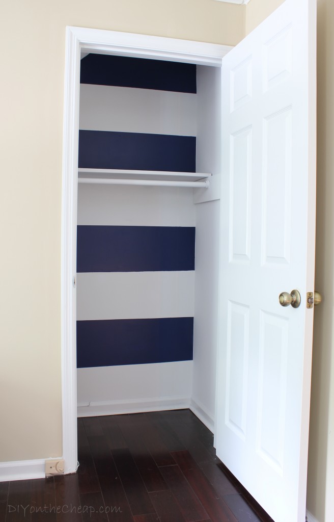 How to Paint a Striped Wall {+ Striped Closet Reveal} Erin Spain